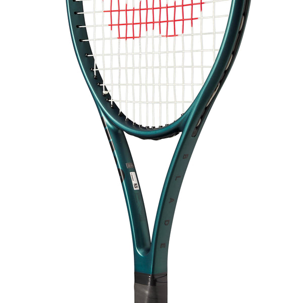 Wilson Blade 104 v9 Merchant of Tennis Canada s Experts